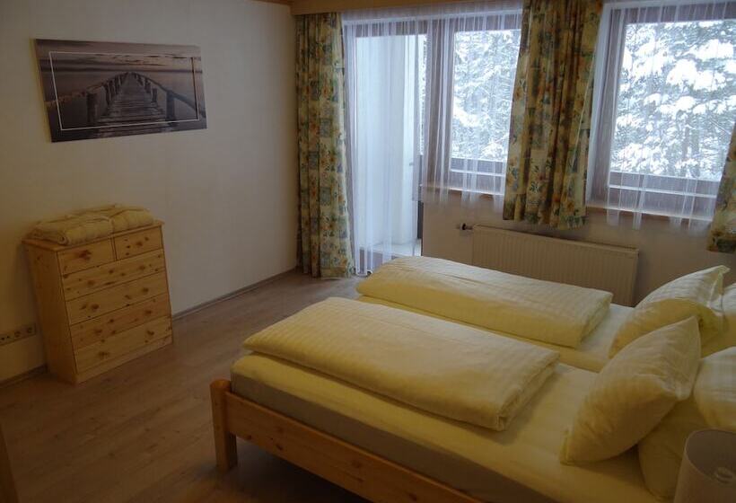 سوییت جونیور, Alpenhaus Evianquelle