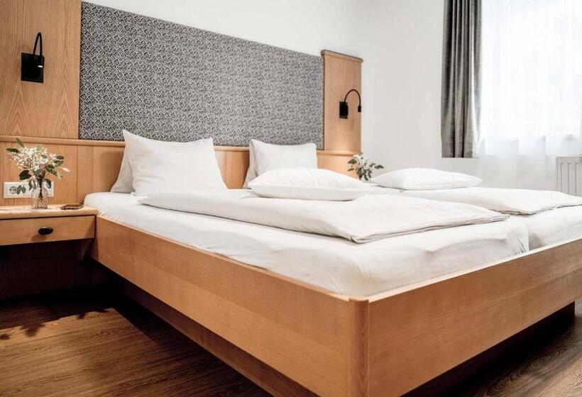اتاق استاندارد, B&b Hotel Die Barbara