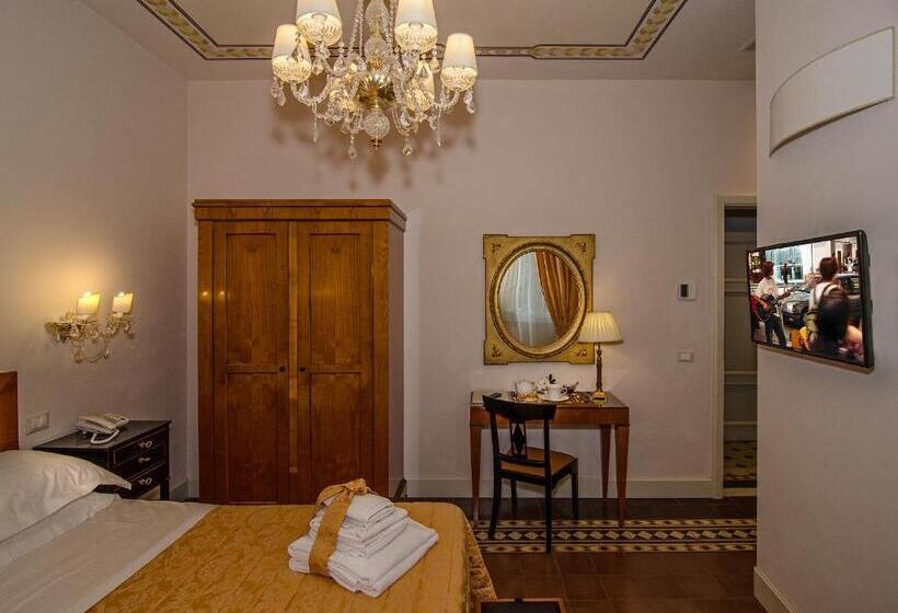 اتاق کلاسیک, Lucca In Azzurro Maison De Charme