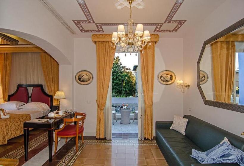 سوییت جونیور, Lucca In Azzurro Maison De Charme