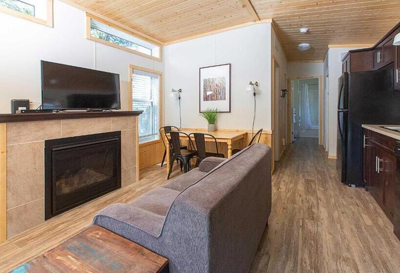 1 Bedroom Chalet, Fairmont Hot Springs Resort