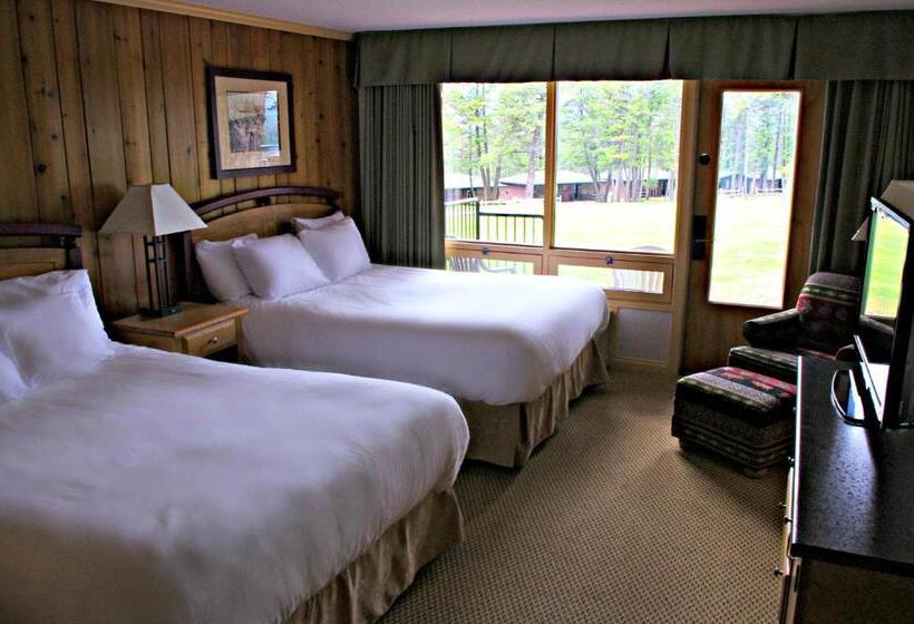 اتاق استاندارد با چشم‌انداز باغ, Fairmont Hot Springs Resort