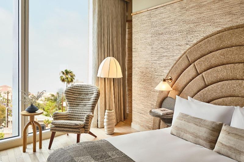 스위트, De Paris Sainttropez