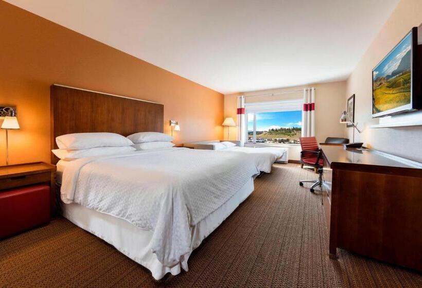 اتاق استاندارد با تخت بزرگ, Four Points By Sheraton Kelowna Airport