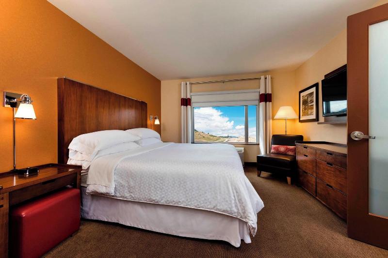 Suite Letto King, Four Points By Sheraton Kelowna Airport