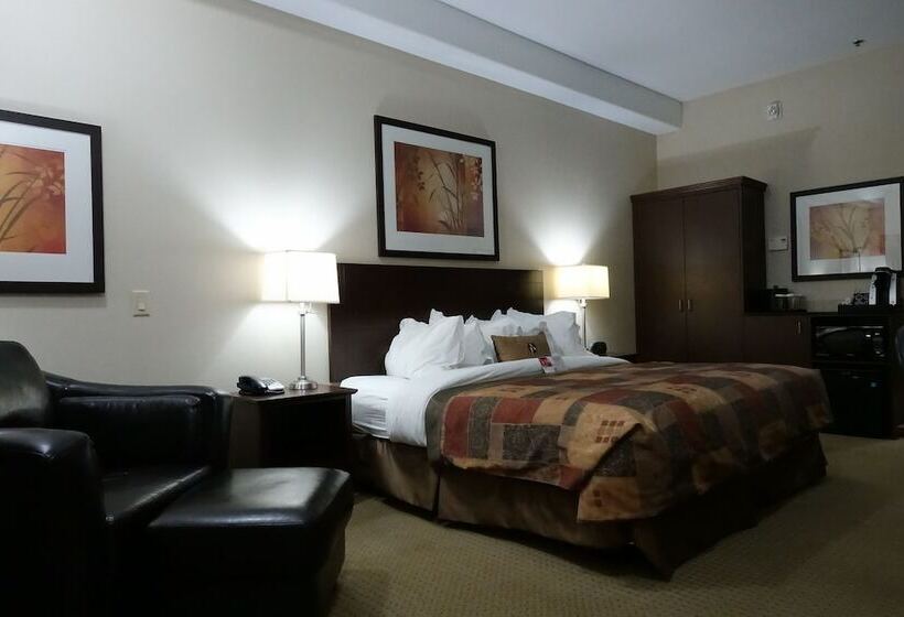 Deluxe Room, Ramada By Wyndham Weyburn