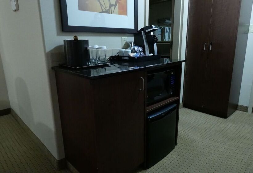 Suite, Ramada By Wyndham Weyburn