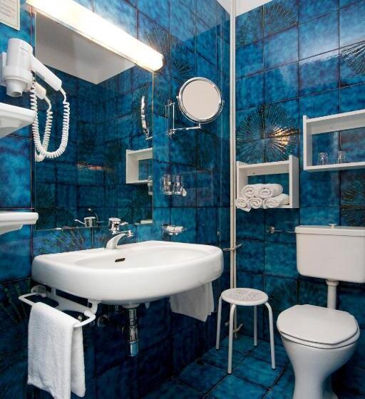 اتاق استاندارد با بالکن, Tennis & Yacht Hotel Velden