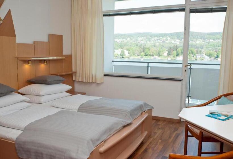 اتاق استاندارد با بالکن, Tennis & Yacht Hotel Velden