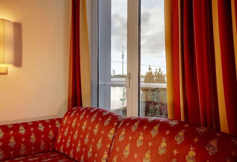Superior Room, Strandhotel Alte Donau