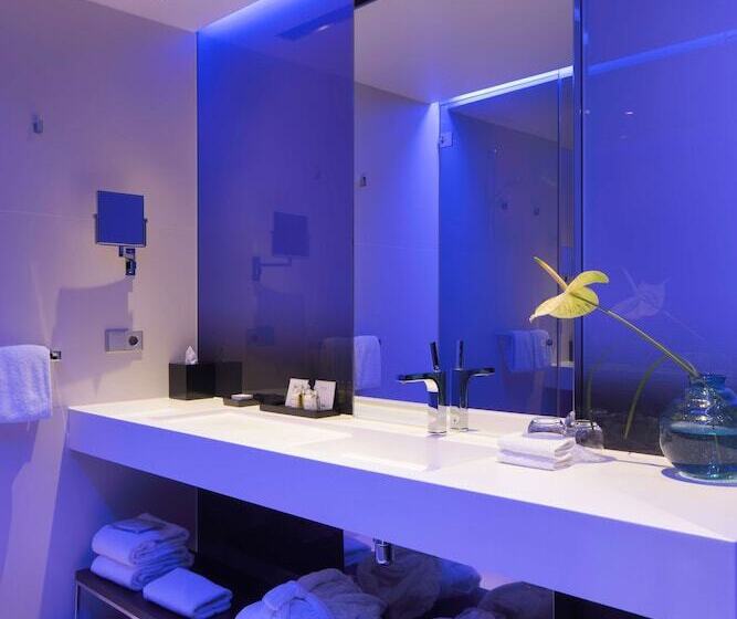 StandaardKamer, Art Otel Amsterdam, Powered By Radisson Hotels