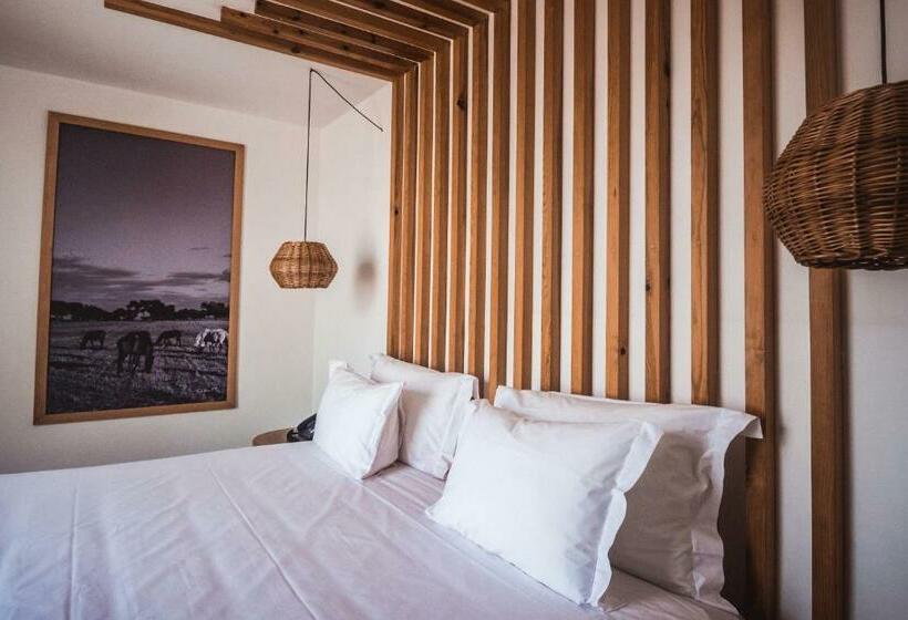 سوییت لوکس, The Lince Ecorkhotel évora