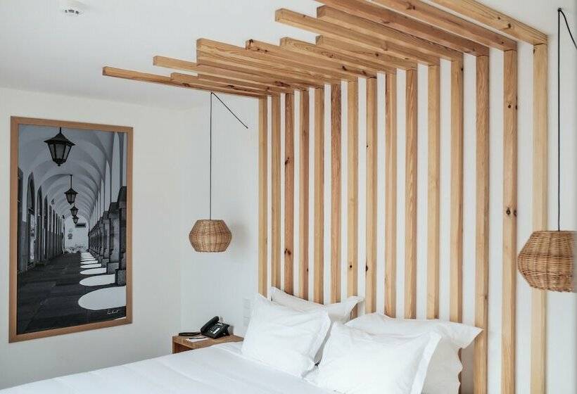 سوییت لوکس, The Lince Ecorkhotel évora