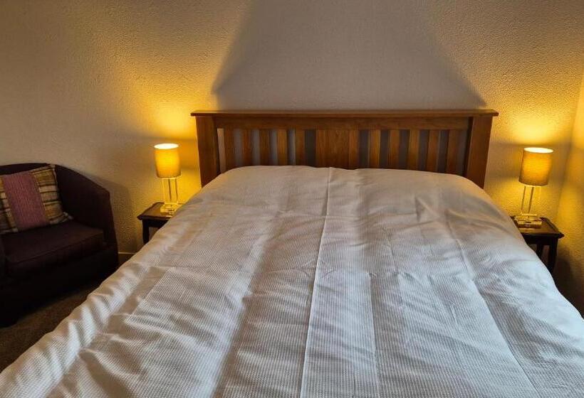 اتاق استاندارد, Hawthorn Self Catering Cottages
