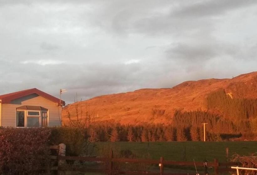 کلبه ییلاقی, Hawthorn Self Catering Cottages