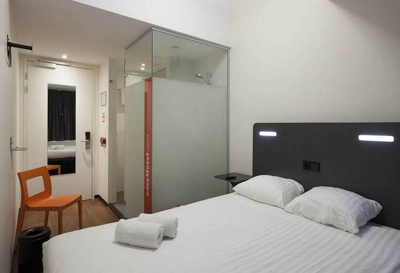 اتاق استاندارد, Easyhotel Rotterdam City Centre