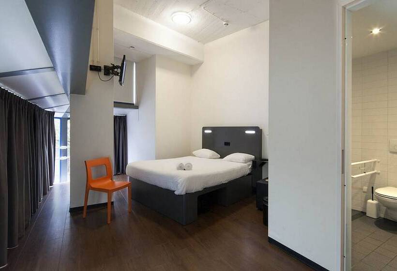 اتاق سوپریور برای معلولان, Easyhotel Rotterdam City Centre