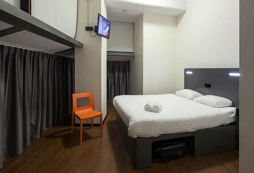 اتاق سوپریور برای معلولان, Easyhotel Rotterdam City Centre