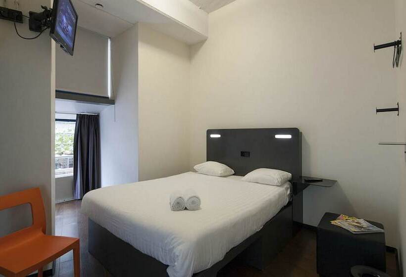اتاق سوپریور برای معلولان, Easyhotel Rotterdam City Centre