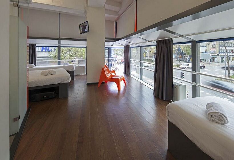 اتاق استاندارد چهار تخته, Easyhotel Rotterdam City Centre