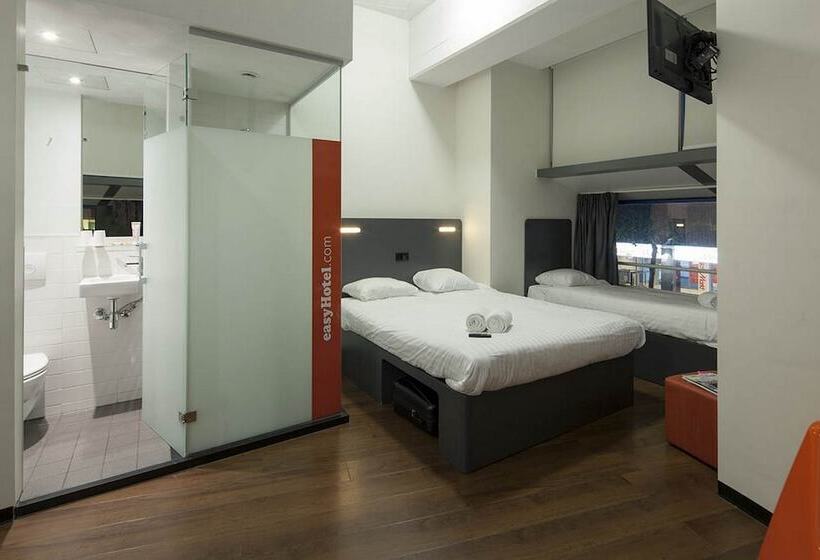 اتاق استاندارد چهار تخته, Easyhotel Rotterdam City Centre
