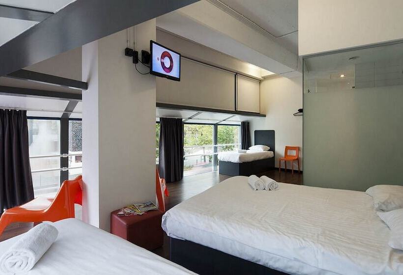 اتاق استاندارد چهار تخته, Easyhotel Rotterdam City Centre