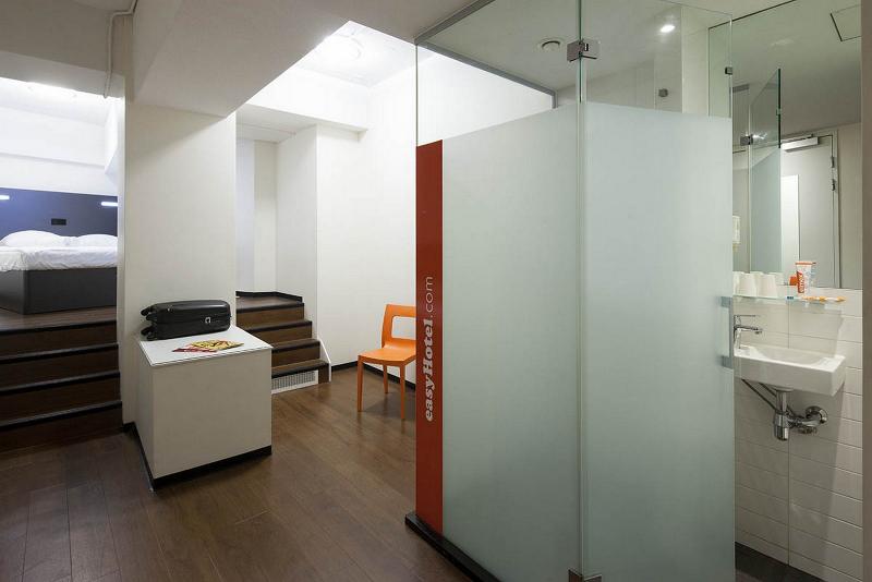 اتاق استاندارد سه نفره, Easyhotel Rotterdam City Centre