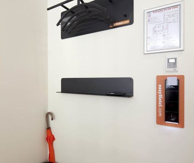 Habitació Basic, Easyhotel The Hague City Centre