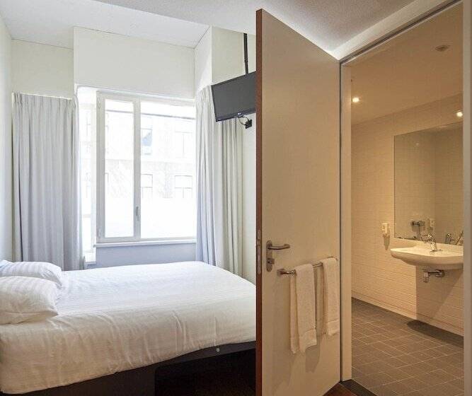 Habitació Superior Adaptada per a persones amb mobilitat reduïda, Easyhotel The Hague City Centre