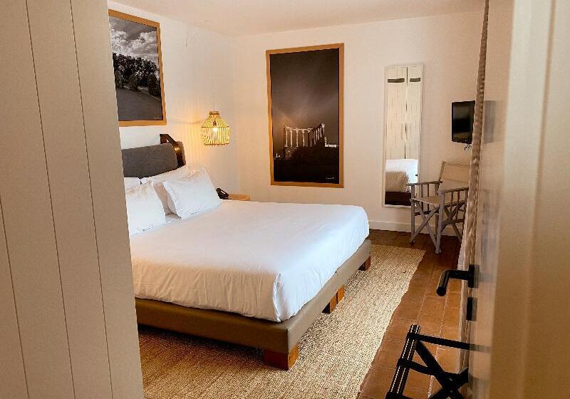 سوییت لوکس, The Lince Ecorkhotel évora
