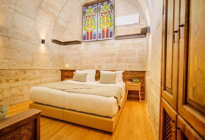 Quarto Superior, Fresco Cave Suites Cappadocia