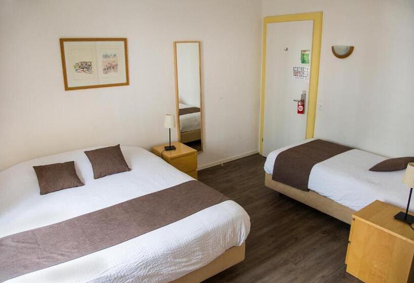 Üç Kişilik Standart Oda, Hôtel Du Marché