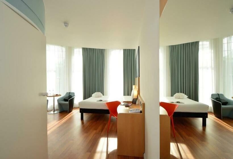 اتاق پرمیوم, Ibis Edinburgh Centre South Bridge – Royal Mile