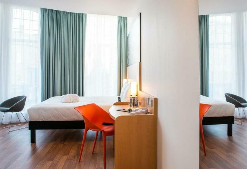اتاق پرمیوم, Ibis Edinburgh Centre South Bridge – Royal Mile