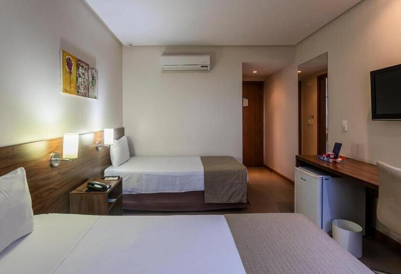 Superior Room, Ibis Styles Belem Hangar