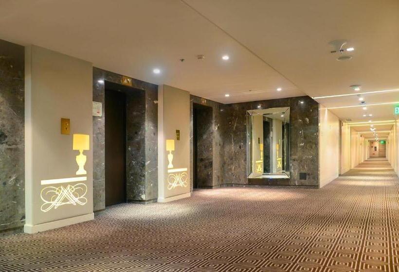 エクゼクティブルーム, Midas Hotel And Casino