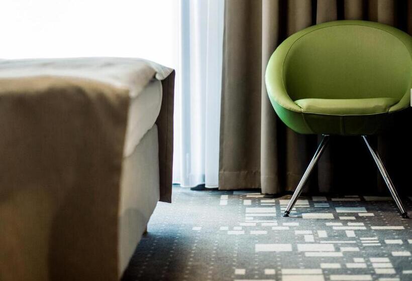اتاق استاندارد, Q Hotel Plus Wrocław
