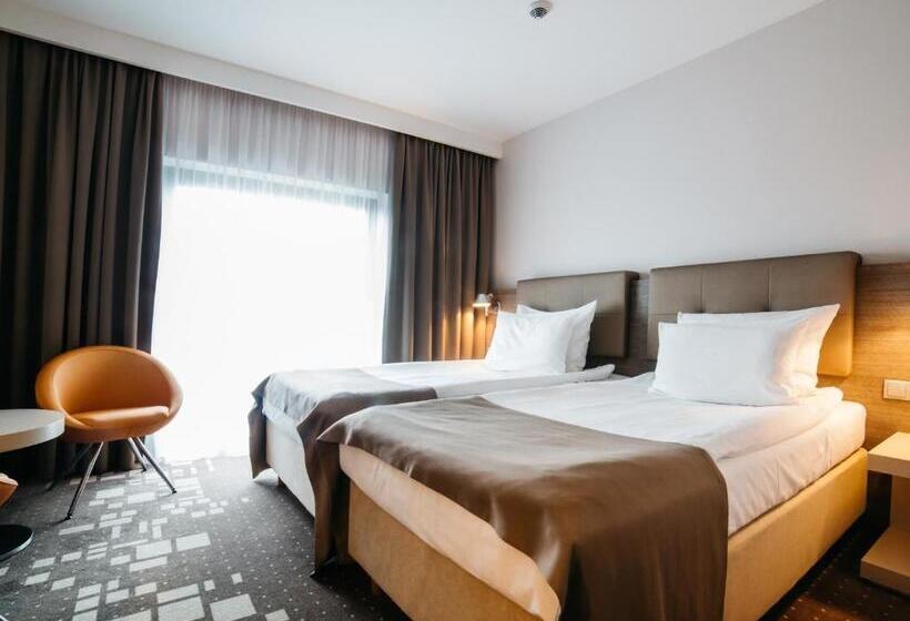 اتاق استاندارد, Q Hotel Plus Wrocław