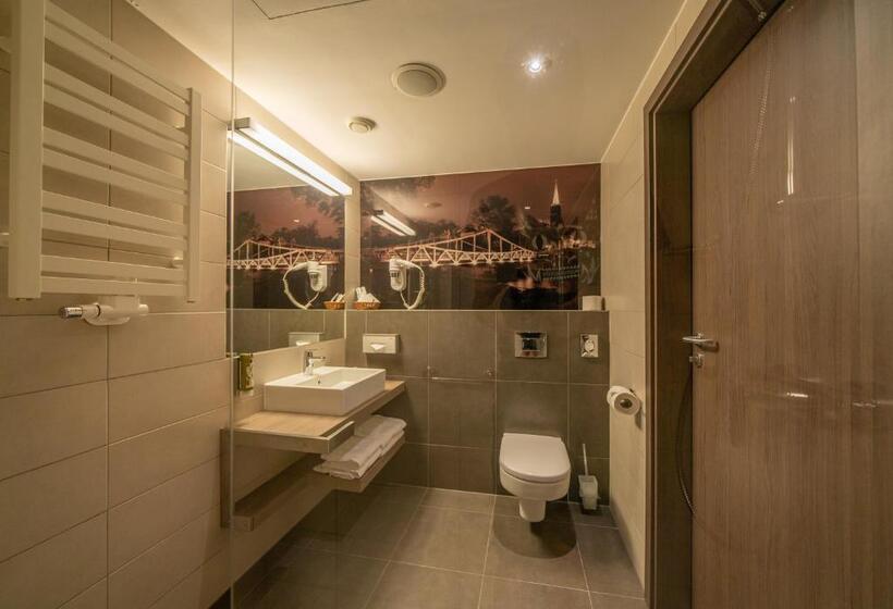 اتاق لوکس, Q Hotel Plus Wrocław