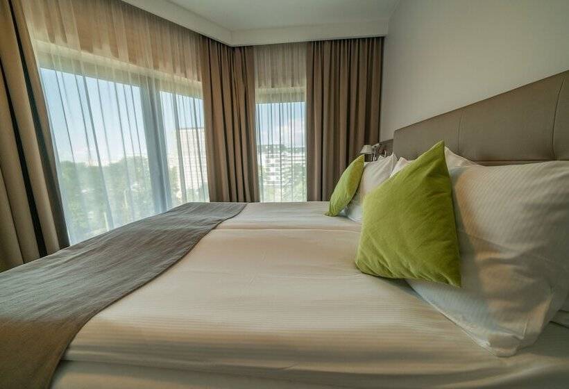اتاق استاندارد, Q Hotel Plus Wrocław