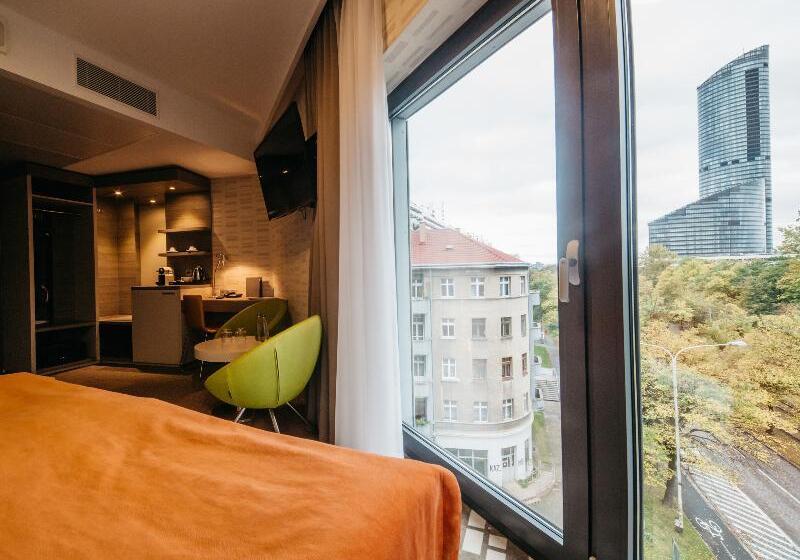 اتاق استاندارد, Q Hotel Plus Wrocław
