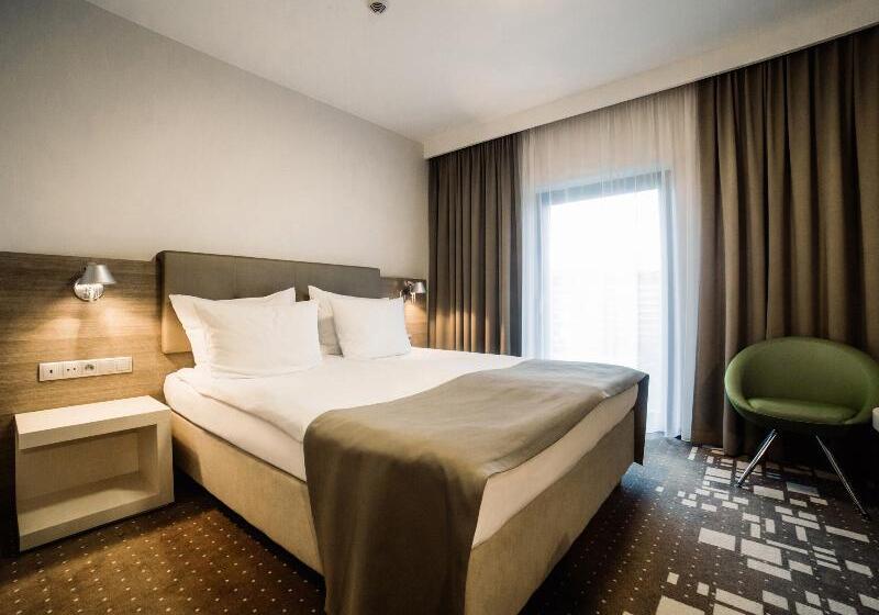 اتاق استاندارد یک نفره, Q Hotel Plus Wrocław