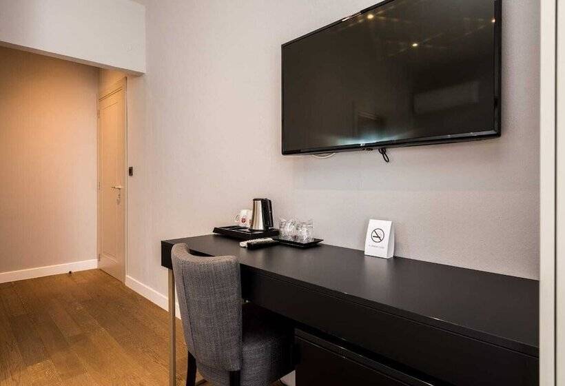 اتاق استاندارد با بالکن, Rooms & Restaurant Matanovi Dvori