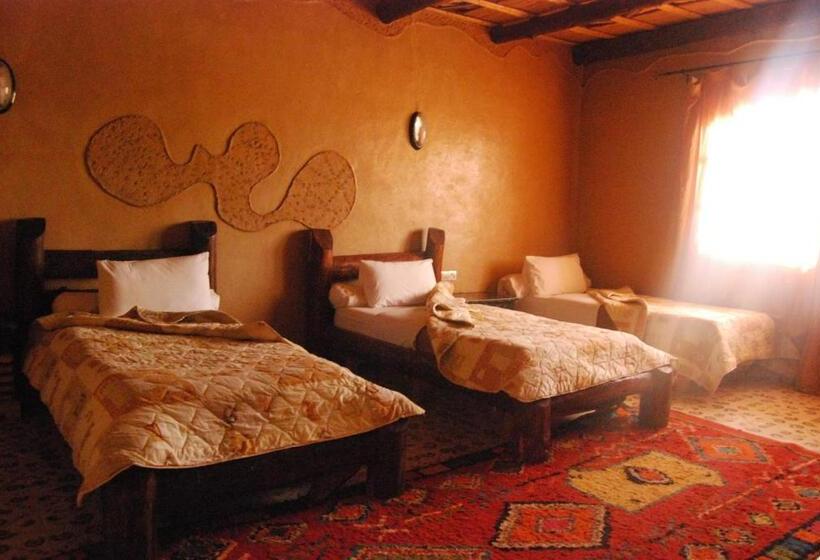 اتاق استاندارد سه نفره, Taddart