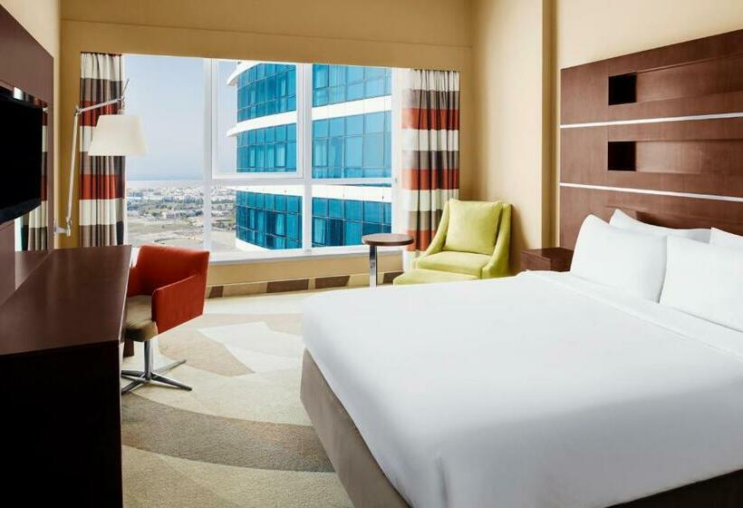 Suite met 3 Slaapkamers, Novotel Al Barsha