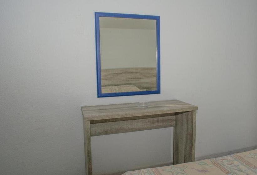 Cameră Standard, Pensión Pardo