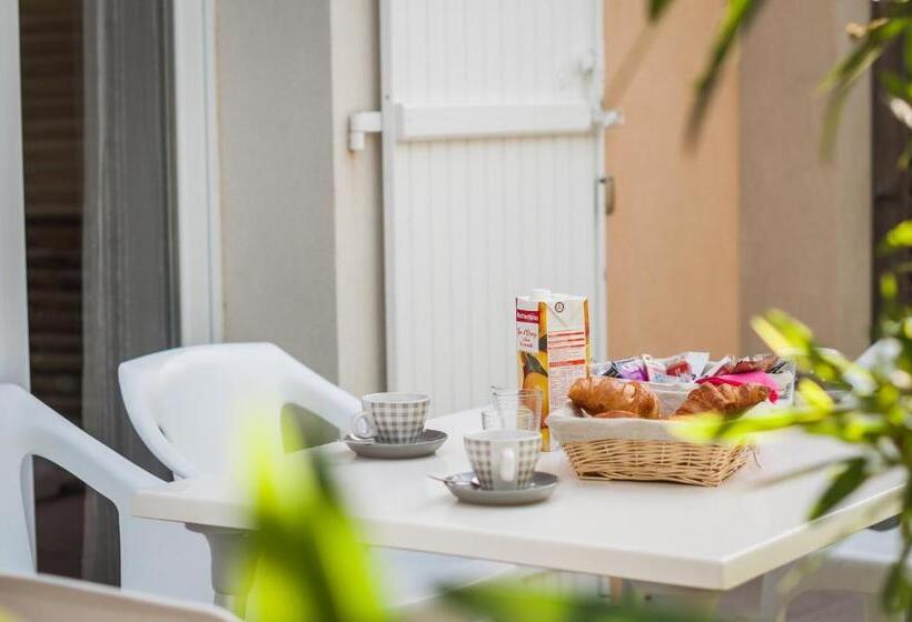 ویلای 1 خوابه, Vacanceole  Les Demeures Torrellanes  Saintcyprien