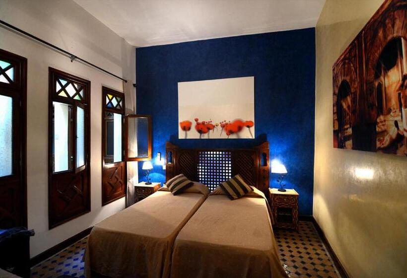 اتاق استاندارد سه نفره, Riad Assilah