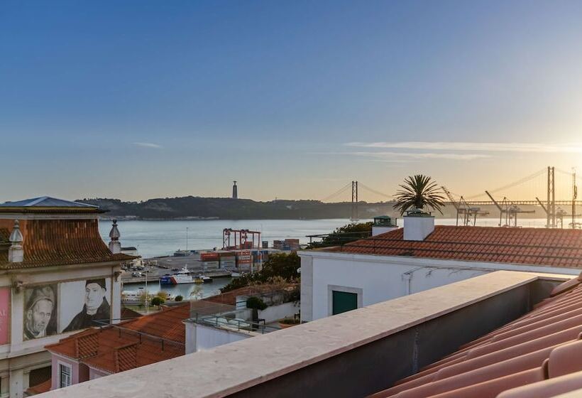 Premium room with view, The Emerald House Lisbon, Curio Collection By Hilton