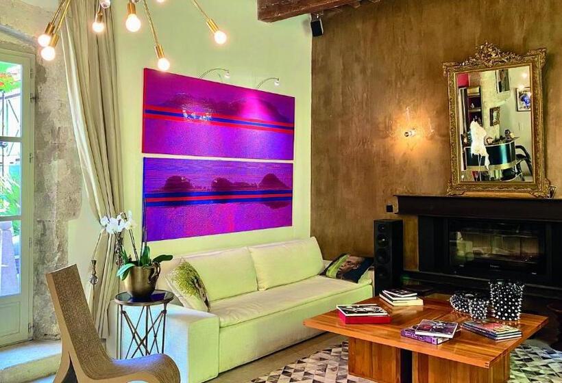 Вилла с 1 спальней и бассейном, Hôtel Particulier Maison Artishow